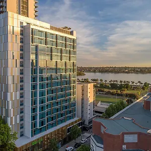 Ibis Styles East Отель